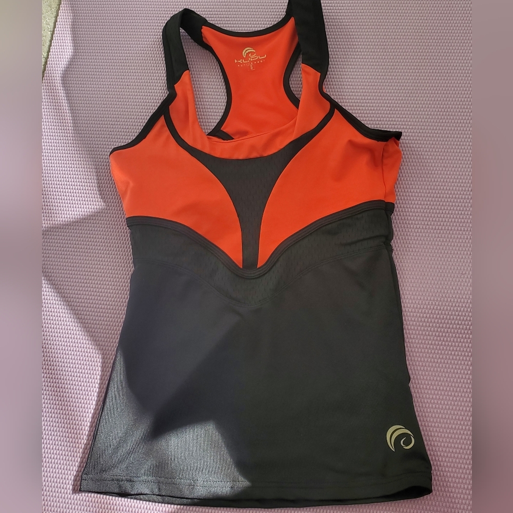 KUDU Active wear top .
